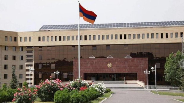 Ermənistan MN-dən hərbçinin ölümü ilə bağlı açıqlama: &ldquo;Orduya aidiyyatı yoxdur&rdquo;
