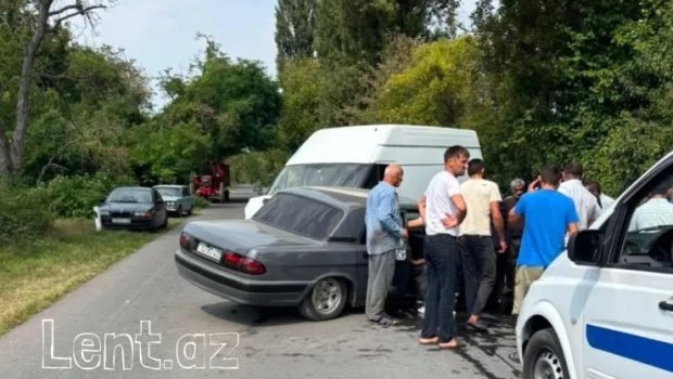 Zaqatalada "QAZ-31"lə "Ford" toqquşdu &ndash;VİDEO
