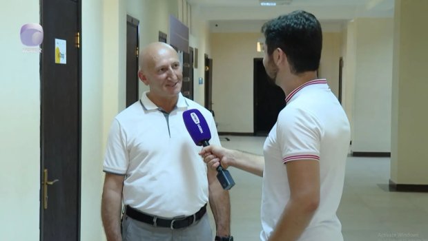 58 yaşında tələbə oldu: Ən çox nəvələri sevindi - VİDEO