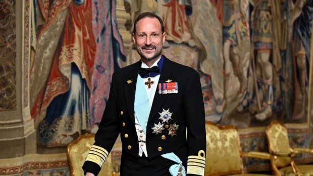 Vəliəhd şahzadə Hokon Norveçin yeni kralı oldu