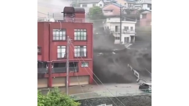 Nepalın yarısı yuyulub: Qiyamət kimi fəlakətin görüntüləri - VİDEO