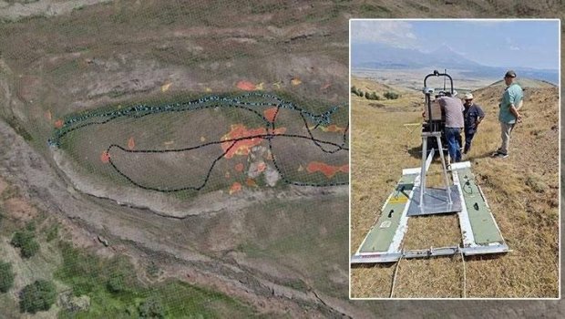 Ağrı dağında Nuhun gəmisinin qalıqları tapılıb? - FOTO