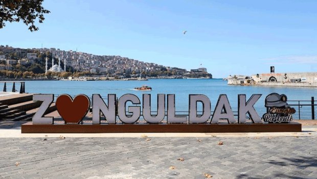 SON DƏQİQƏ: Türkiyənin Qara dəniz sahilində naməlum dron aşkarlandı