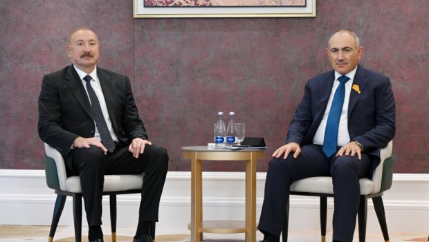 İlham Əliyevlə Paşinyan arasında görüş keçirilir - FOTO