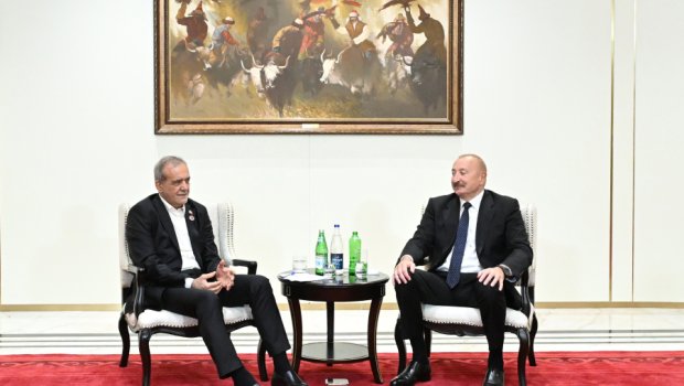 İlham Əliyev Pezeşkianla görüşündə: &ldquo;Azərbaycanın yardımı qardaşlıq nümunəsidir&rdquo;