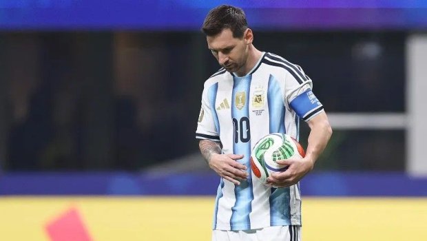 Messi Argentina millisindəki karyerasını başa vurdu
