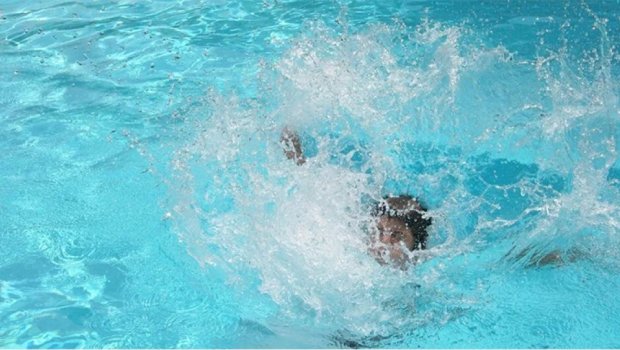 Sabirabadda FACİƏ: 2 yaşlı uşaq hovuzda boğuldu