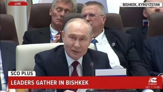 Putin çıxış etdi, Peskov yuxuladı &ndash; Video