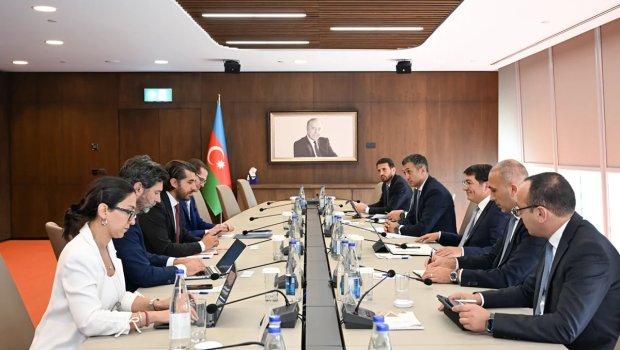 Azərbaycan məşhur "Santander Bank"ı ilə əməkdaşlığı genişləndirir - FOTO