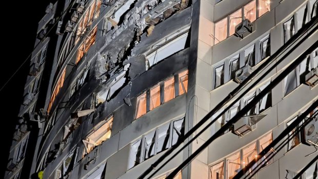 Rusiya Odessada yaşayış binasına ZƏRBƏ ENDİRDİ &ndash; Yaralılar var &ndash; FOTO
