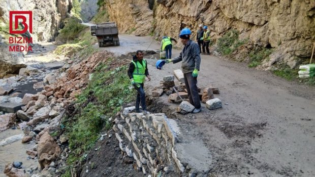 Quba-Xınalıq yolunda intensiv yağışlar yenidən fəsadlar törətdi &ndash; FOTO/VİDEO
