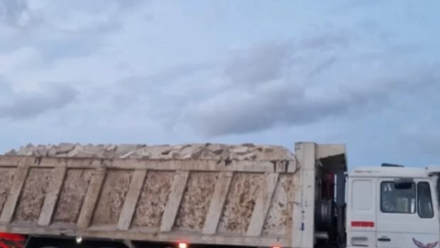 Yük maşınına normadan 34 ton artıq yük vurdular -Təhlükəli mənzərə - VİDEO