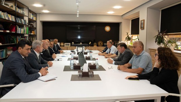 Nazirlikdə ayılarla bağlı görüş keçirildi&ndash; FOTO