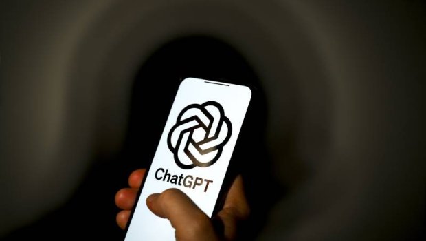 Azərbaycanda "ChatGPT"dən istifadə edənlərin sayı AZALDI