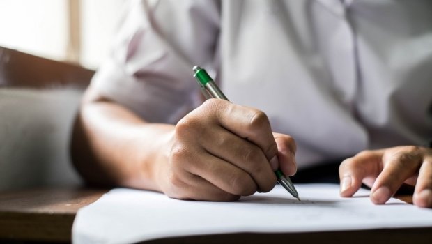Magistraturada boş yerlərin çox olmasının səbəbi AÇIQLANDI