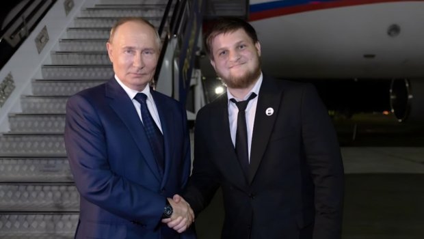 Putin Kadırovun oğlunu təltif etdi