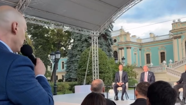 Qordonun Uitkofa Putinlə bağlı verdiyi sual müzakirə yaratdı -VİDEO