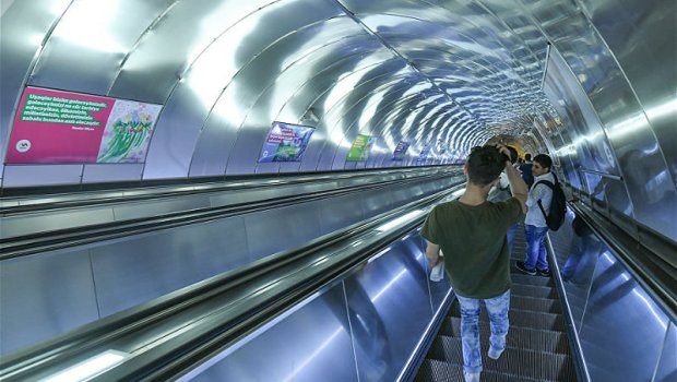 Ötən ay Bakı metrosunda eskalatorlar 200 dəfəyə yaxın dayanıb - 80 dəfə sərnişin yıxılması...