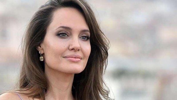 Ancelina Coli Xarkova getdi - FOTO