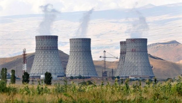 Rusiya Ermənistanda yeni atom elektrik stansiyası tikəcək?