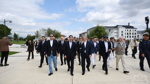 Diplomatlar Xankəndidəki Zəfər parkını ziyarət etdilər &ndash; FOTO/VİDEO