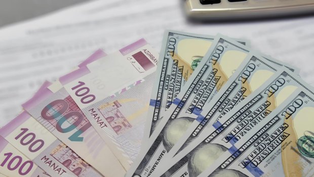 İki qonşu ölkədə dollar kəskin bahalaşdı &ndash; manatı nələr gözləyir?