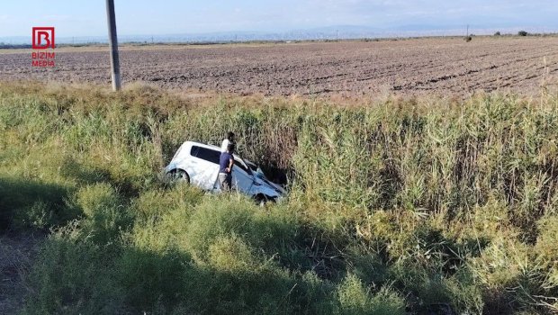 Kürdəmirdə qadın sürücü ağır qəza törətdi: Xəsarət alan var &ndash; FOTO