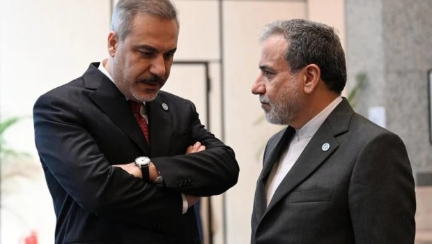 Hakan Fidan iranlı həmkarı ilə bölgədəki vəziyyəti müzakirə etdi