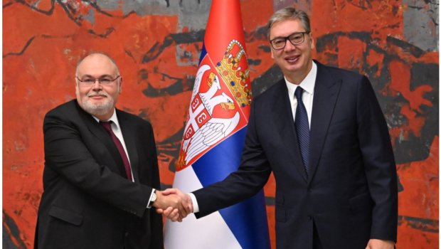 Səfirimiz etimadnaməsini Vuçiçə təqdim etdi - FOTO