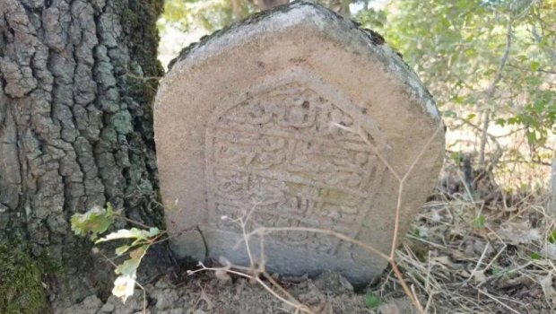 Azərbaycanda 1200 yaşı olan qəbiristanlığı dağıtdılar - VİDEO