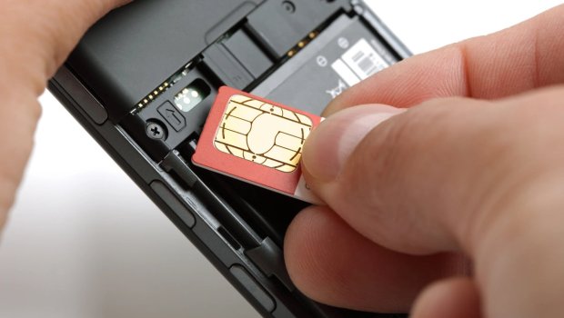 Telefon nömrəniz başqasına satıla bilər - Bank hesabları üçün təhlükə