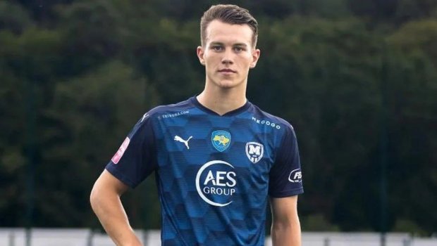 Ukraynadan qaçan futbolçu Rusiya klubuna keçdi