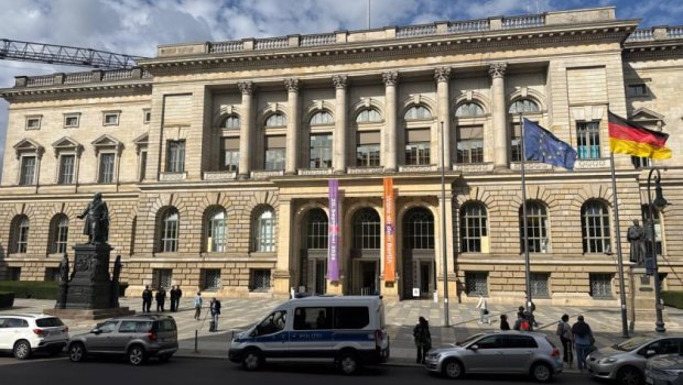Almaniyada seçkilər: Berlində Sol Partiya, Meklenburq-Ön Pomeraniyada AfD liderdir