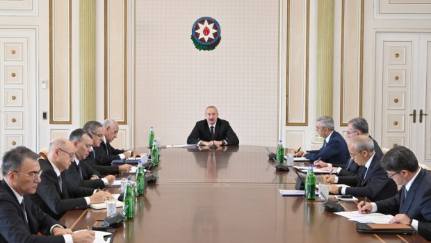 Prezident müşavirə keçirdi &ndash; FOTO - VİDEO
