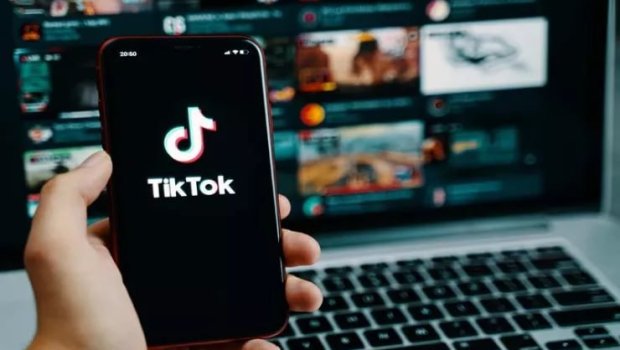 Canlı yayımda söyüş söyən tiktoker SAXLANILDI