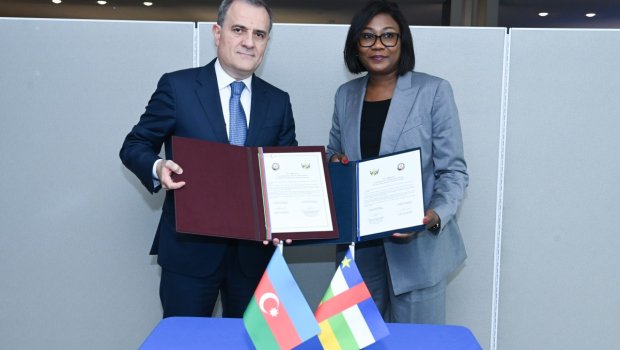 Azərbaycan və Mərkəzi Afrika Respublikası arasında diplomatik əlaqələr yaradıldı &ndash; FOTO