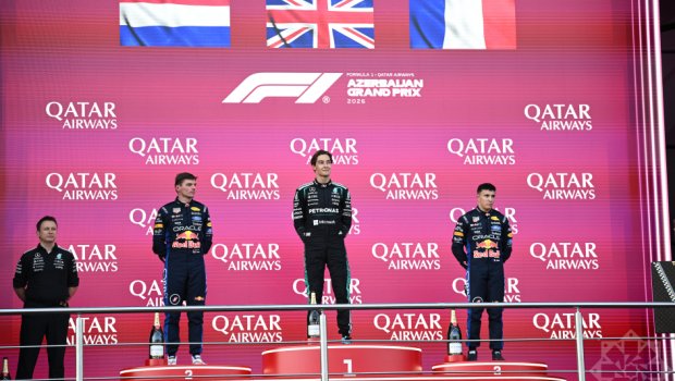 Formula 1 Azərbaycan Qran-Prisinin qalibləri mükafatlandırıldı - FOTO
