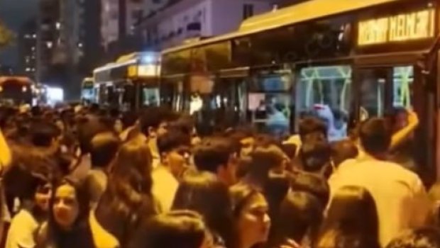 Minlərlə tələbə, uzun növbələr - &ldquo;Elmlər Akademiyası&rdquo;nda avtobusların sayı ARTIRILACAQ?