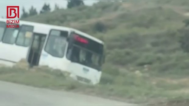 Bakıda idarəetməni itirən avtobus yoldan çıxdı &ndash; VİDEO