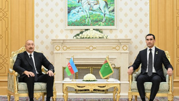İlham Əliyev Sərdar Berdiməhəmmədovla görüşdü &ndash; FOTO