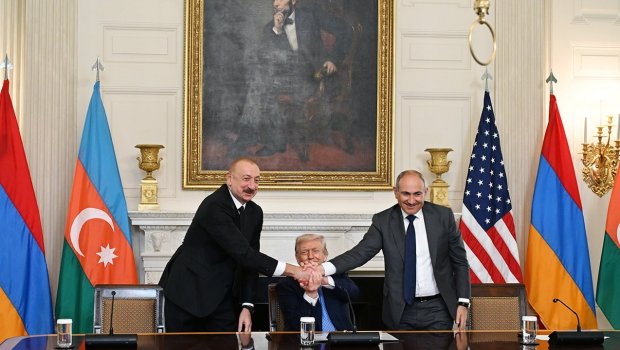İlham Əliyevin təşəbbüsü ilə Trampın Nobel Sülh Mükafatına namizədliyi irəli sürüldü &ndash; FOTO
