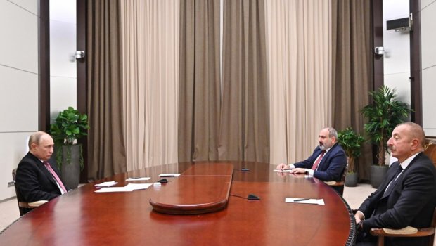 İlham Əliyev, Putin və Paşinyan arasında Türkmənistanda qapalı görüş keçirildi