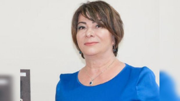 Esmira Fuad vahid məktəbli forması HAQDA: &ldquo;Azərbaycanın öz qaydaları, prinsipləri var&rdquo; - VİDEO