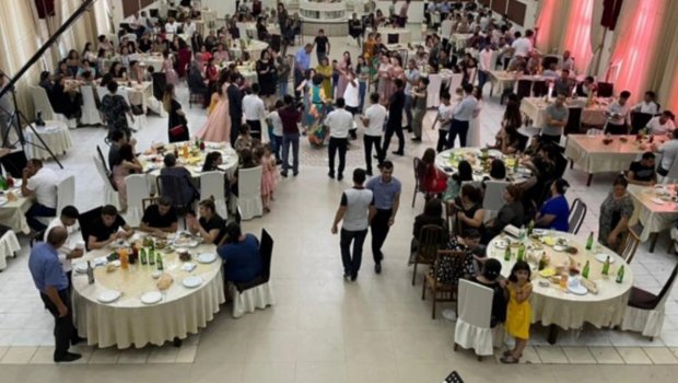 Biləsuvarda TOYDA bıçaqlanma