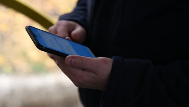 Telefon ekranındakı yaşıl nöqtə nədir?