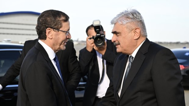 İsrail Prezidenti Azərbaycana gəldi &ndash; FOTO