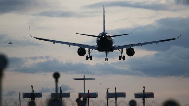 Türkiyənin iki çarter reysi Rusiyaya eniş edə bilmədi - 400-dən çox sərnişin ÇƏTİN DURUMDA
