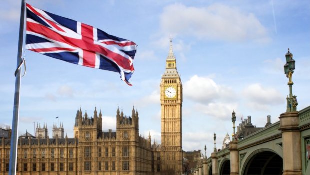 Britaniyanın dövlət borcu ilk dəfə 3 trilyon funt sterlinqi ötüb