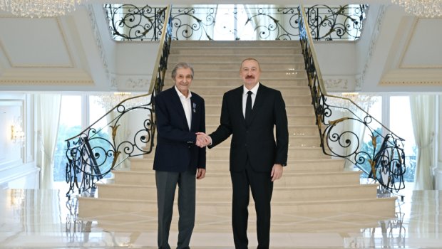 &ldquo;Siz də, maşallah, çox yaxşı görünürsünüz&rdquo;