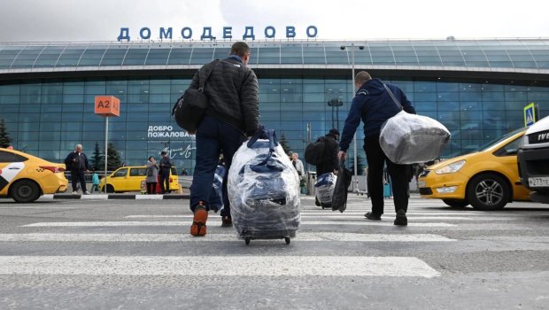 Moskvanın bütün hava limanları BAĞLANDI